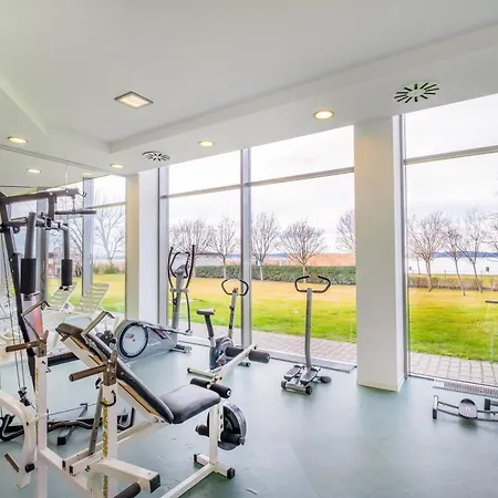 Myflat Club 218 Aquavista Wellness Апартаменты