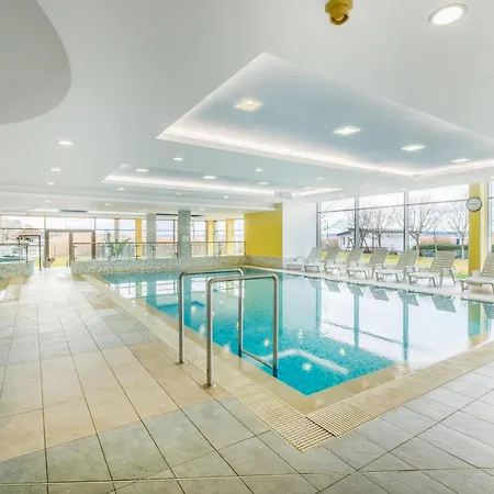 Myflat Club 218 Aquavista Wellness Апартаменты Шиофок