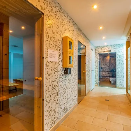 Myflat Club 218 Aquavista Wellness Апартаменты *